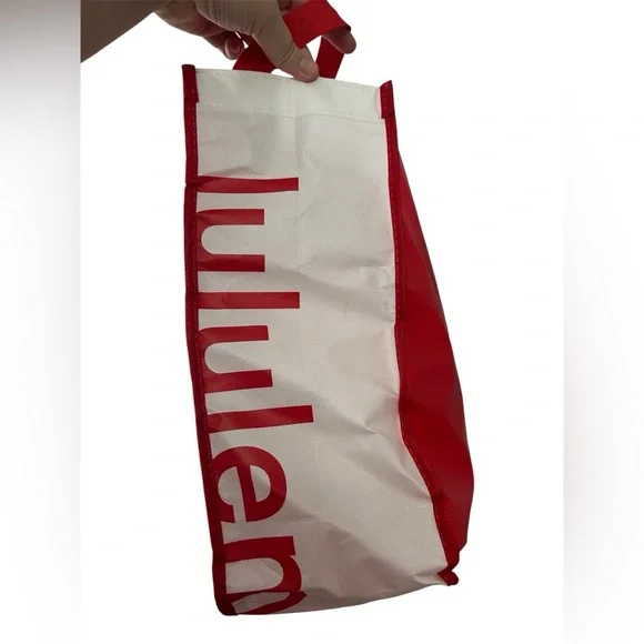 Lululemon Athletica Large Reuseable Red/White Tote Bag with snap - Picture 6 of 8